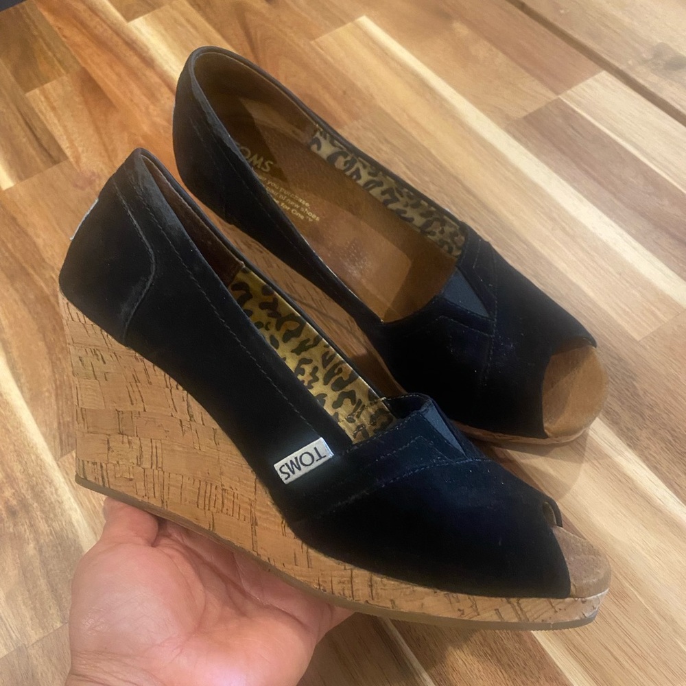 Toms wedge dress shoes